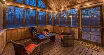 Downstairs BR! Pet Friendly house w/4BR, fenced yard & Sun Room