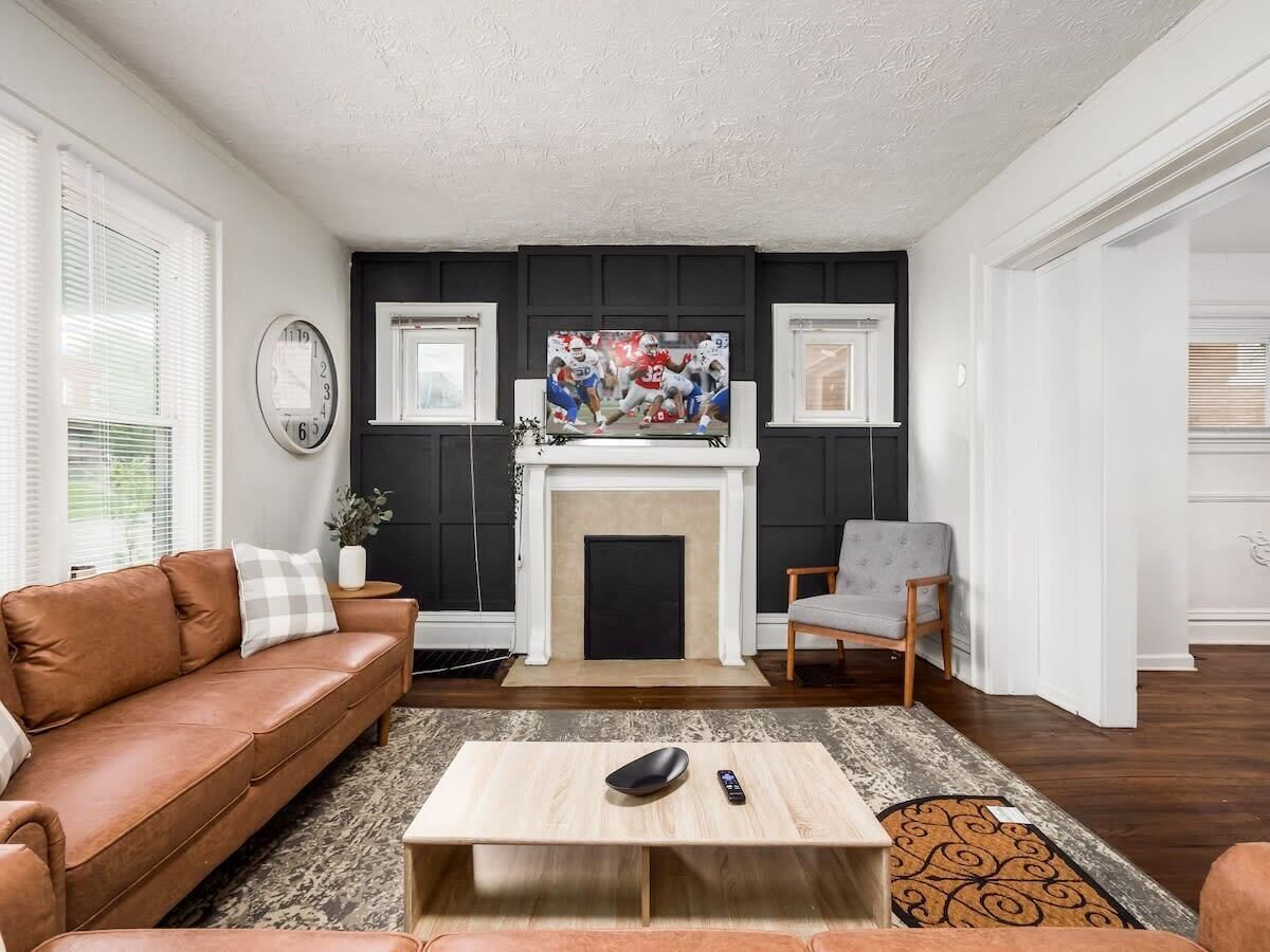 Televisión y oficina 