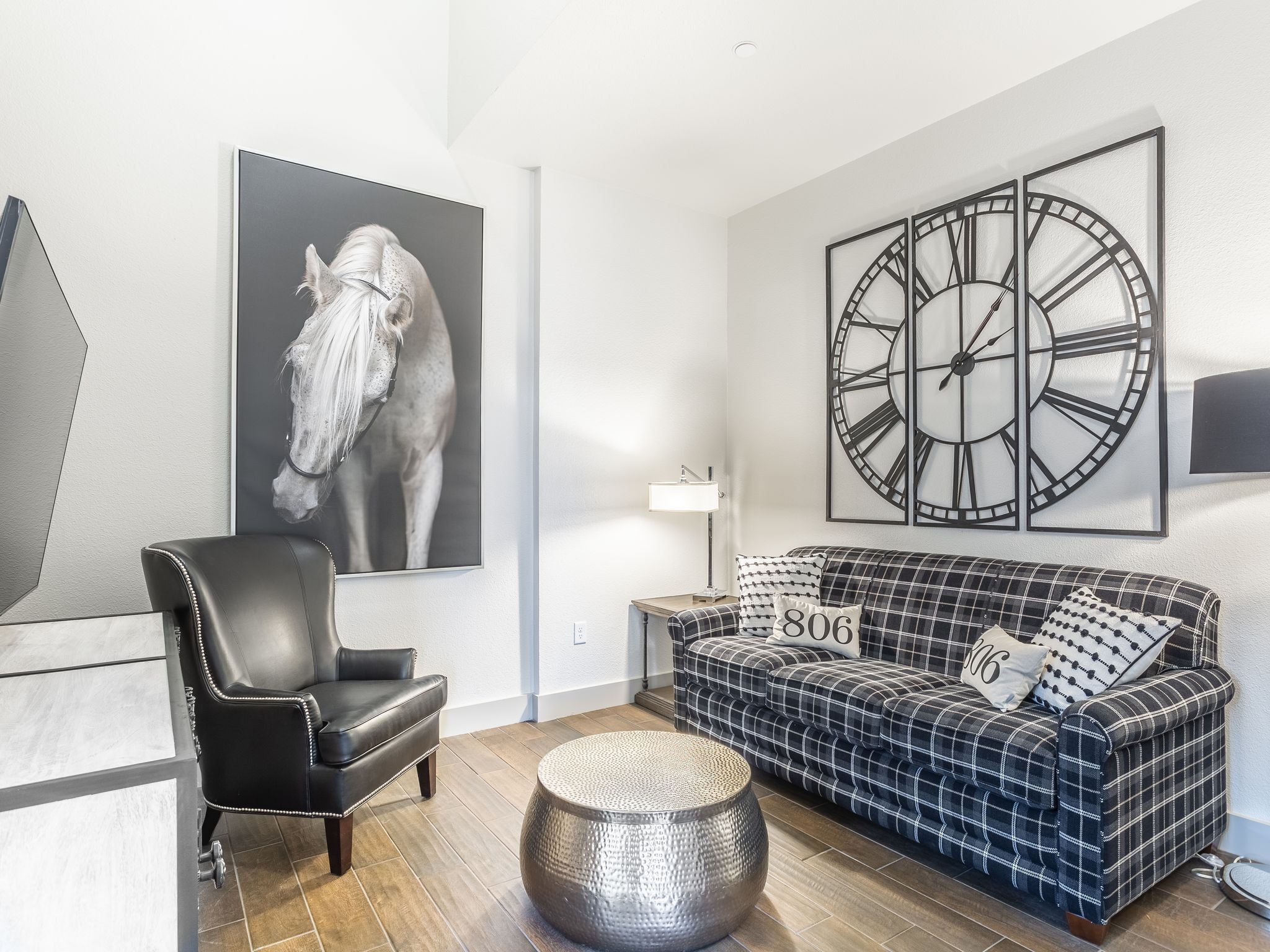 city room | living area