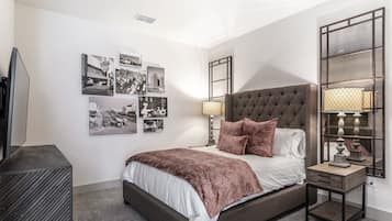 Iron/ironing board, free WiFi, bed sheets