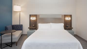 Standard Room, 1 King Bed, Roll-in Shower (Mobility Accessible) | Premium bedding, down comforters, pillowtop beds, in-room safe