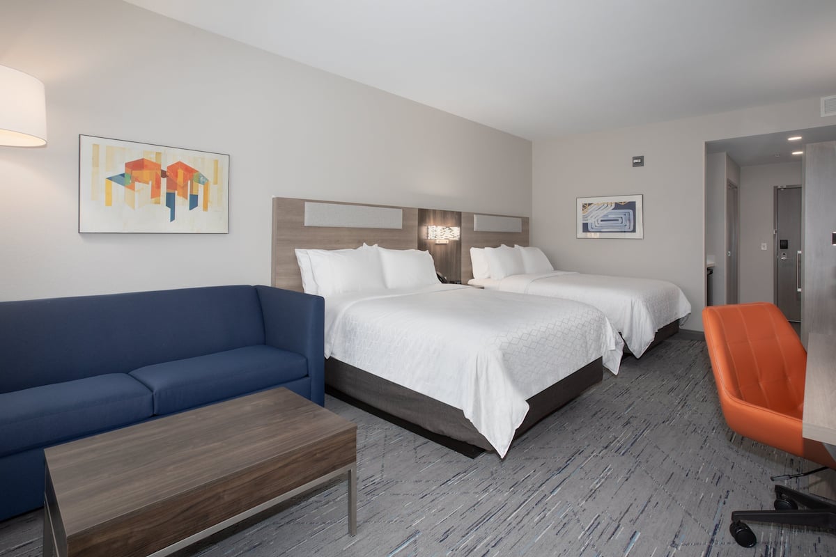 Suite, Multiple Beds, Accessible (Communications)