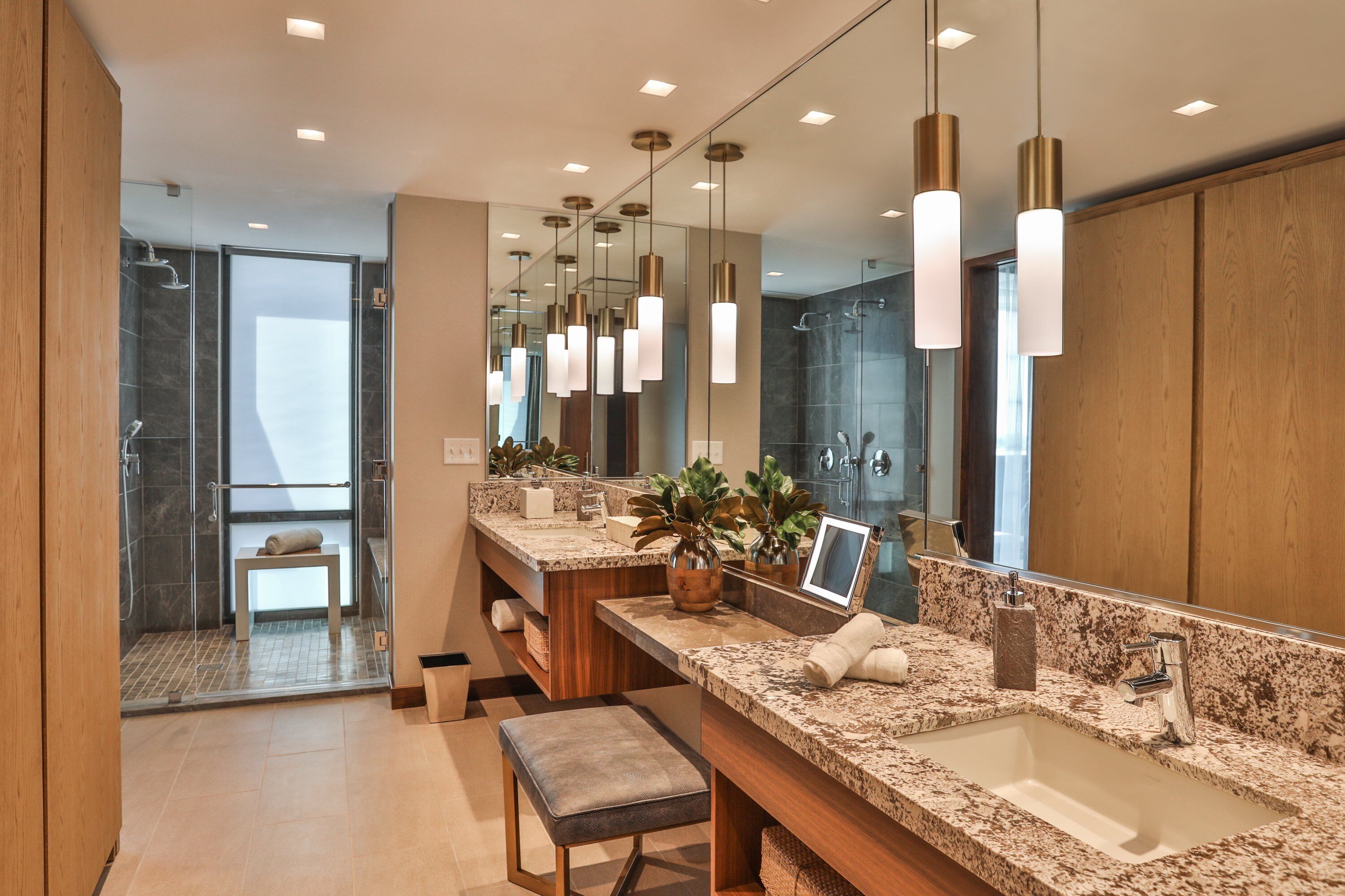 1 bedroom, premium bedding, in-room safe, desk