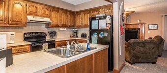 Sleep 11 comfortably, summer calendar booking fast! Walk to  lake & marina!