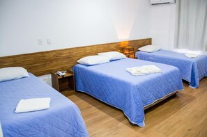 Minibar, free WiFi, bed sheets - Hotel Diamantina - em Guarapari (Guarapari)