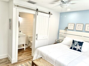 3 bedrooms, desk, iron/ironing board, travel crib