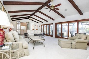 Casa (Par View) | Exterior