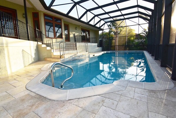 House (Par View) | Pool