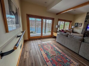 Smart TV, fireplace, DVD player