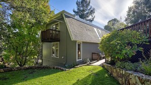 Unclassified image, 5 of 27, button - Mill Valley Chalet - Sunny & Private - Deck, Views, Putting Green, Trails, Tub (Mill Valley)