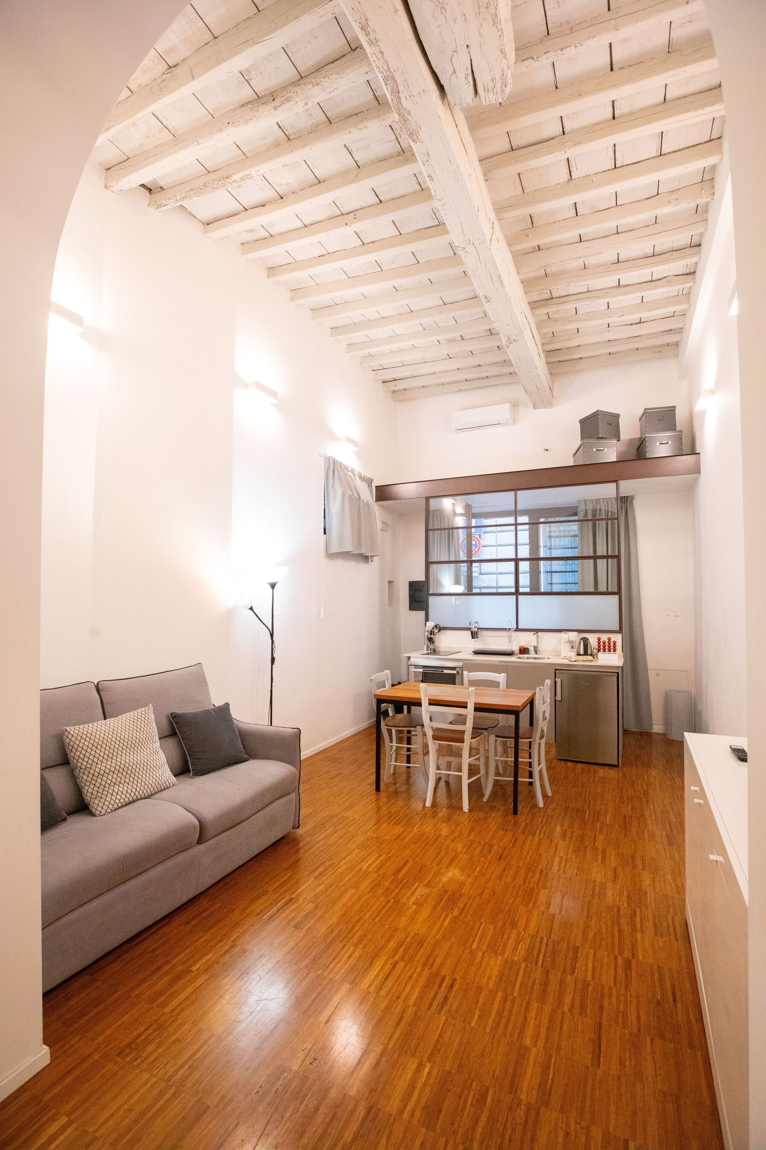 Loft 90 mq  de dos habitaciones en el Gueto Judío