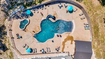 Opvarmet pool