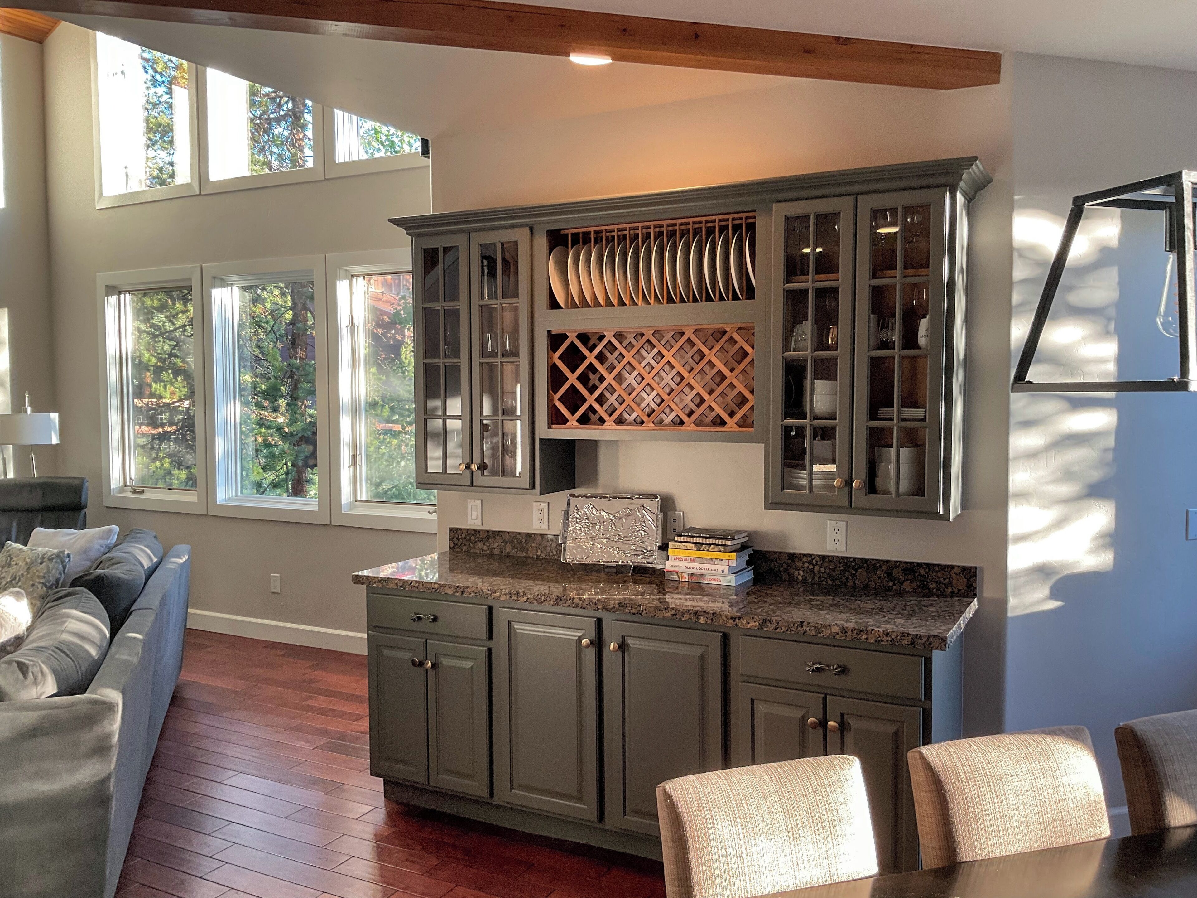 Centrally Located Roomy Updated Frisco Home, Easy to Slopes + All of Summit!