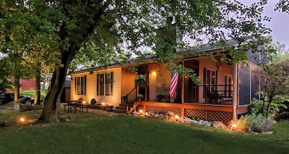 Quarry Vista Kelleys Island, 3 Bedroom, Golf Cart, Hot Tub