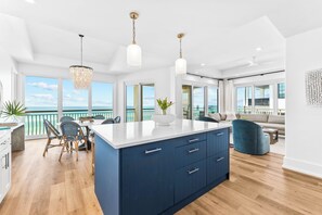 Interior - Mer Sea Gulf Front 3 Bed/3 Bath Corner Penthouse Condo between Rosemary and Alys (Seacrest Beach)