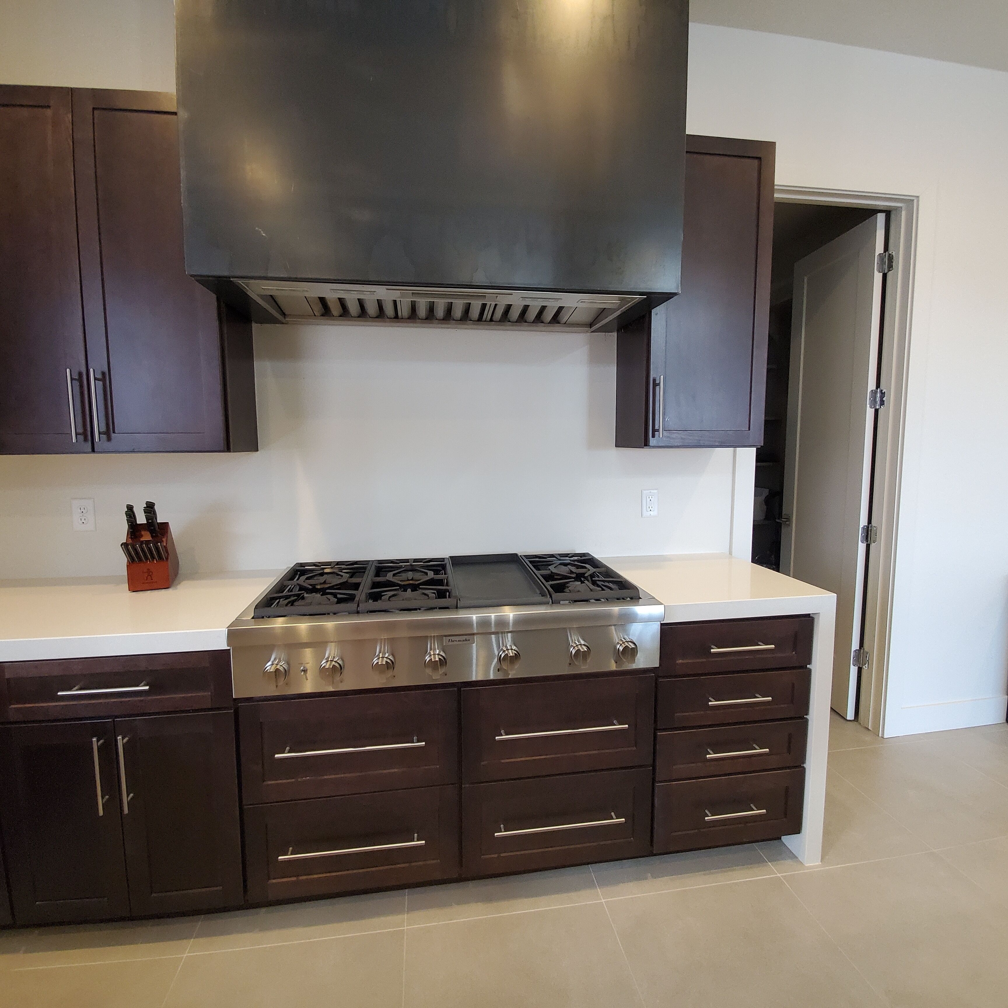 Brand New Home with Swimming Pool and Hot Tub!