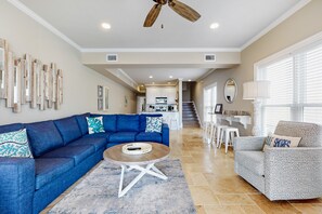 Smart TV, DVD player