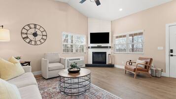 TV connectée, cheminée, Netflix, services de streaming