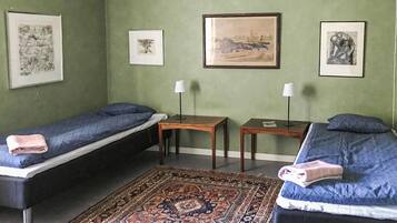 2 bedrooms