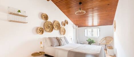 2 soverom, strykejern/-brett, internett og sengetøy