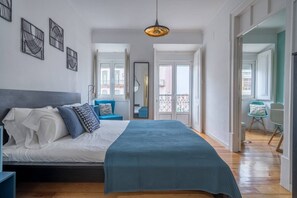 2 bedrooms, iron/ironing board, Internet, bed sheets