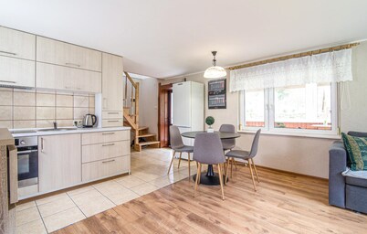 2 bedroom nice home in Jedwabno
