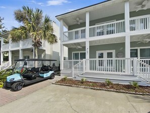 Exterior - 6 Seater Golf Cart, 3 Bikes, Easy walk to Beach! (Santa Rosa Beach)