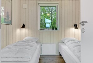 5 عدّة غرف نوم وسرير سفر وواي فاي مجانًا