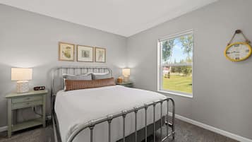 2 Schlafzimmer, Bügeleisen/Bügelbrett, Reisekinderbett, WLAN