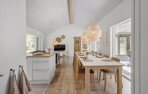Dining - Cozy home in Hadsund with sauna (Hadsund)