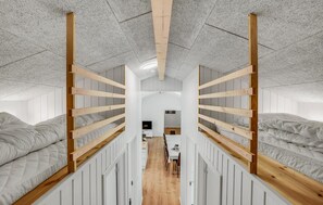 4 bedrooms, travel crib, free WiFi - Cozy home in Hadsund with sauna (Hadsund)