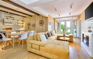 Smart TV, futbolito y tenis de mesa 
