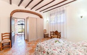 2 bedrooms, free WiFi, bed sheets