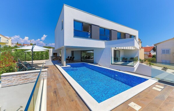 Beheizter Pool