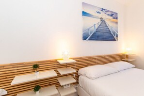 1 soverom, strykejern/-brett, wi-fi og sengetøy