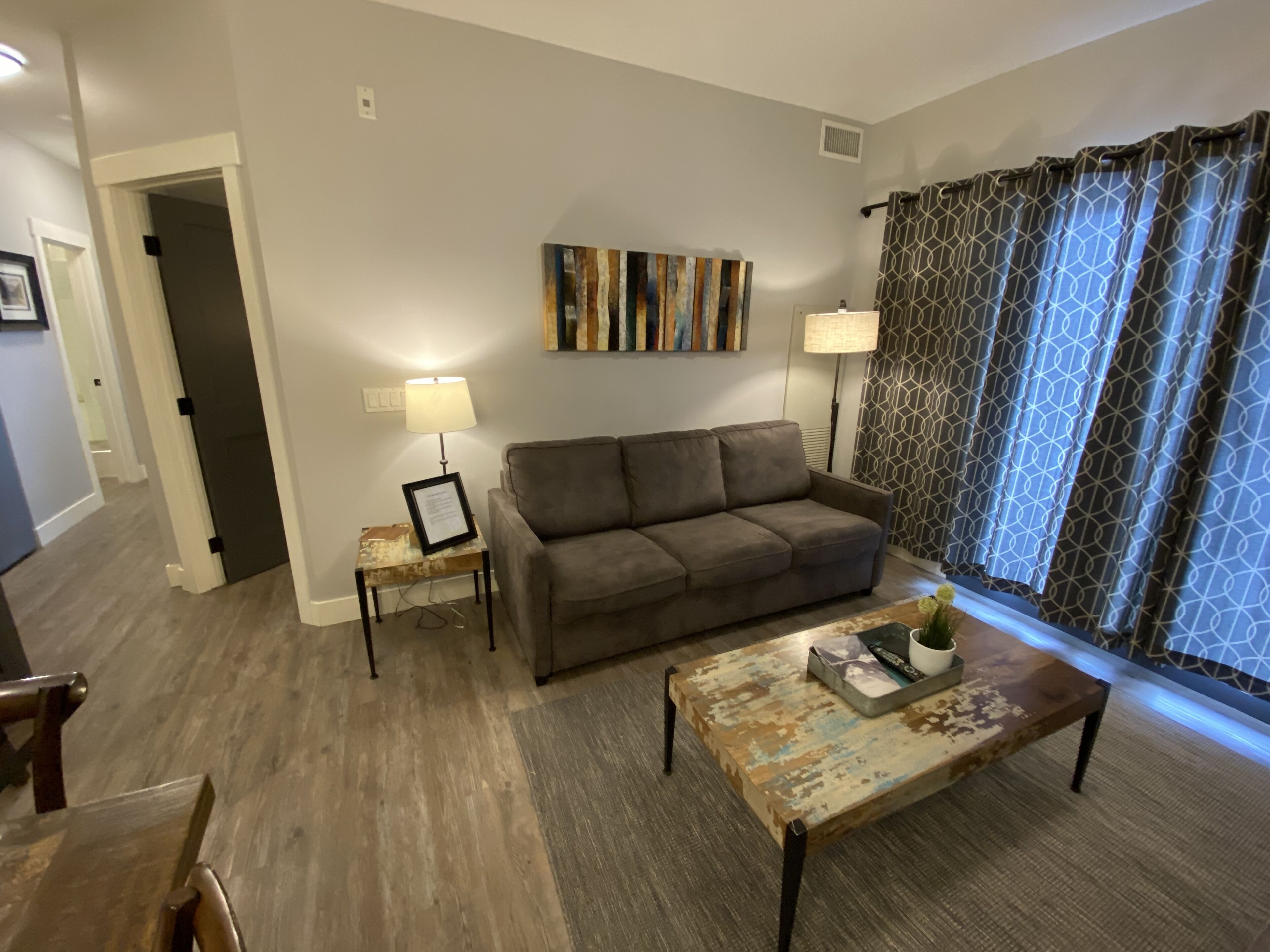 Family friendly 2BR/2BA condo - Sleeps 6 - Views & location!! 