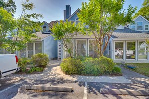 Property grounds - Coastal Vacation Rental - 2 Mi to Huntington Beach (Murrells Inlet)