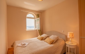 2 bedrooms, free WiFi, bed sheets