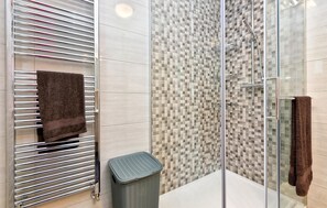 Shower, hair dryer - 2 bedroom stunning home in Ozalj (Ozalj)