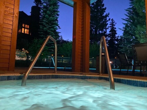 Mountainback Condo - Walking Distance to Canyon Lodge