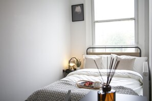 Apartment, Multiple Beds