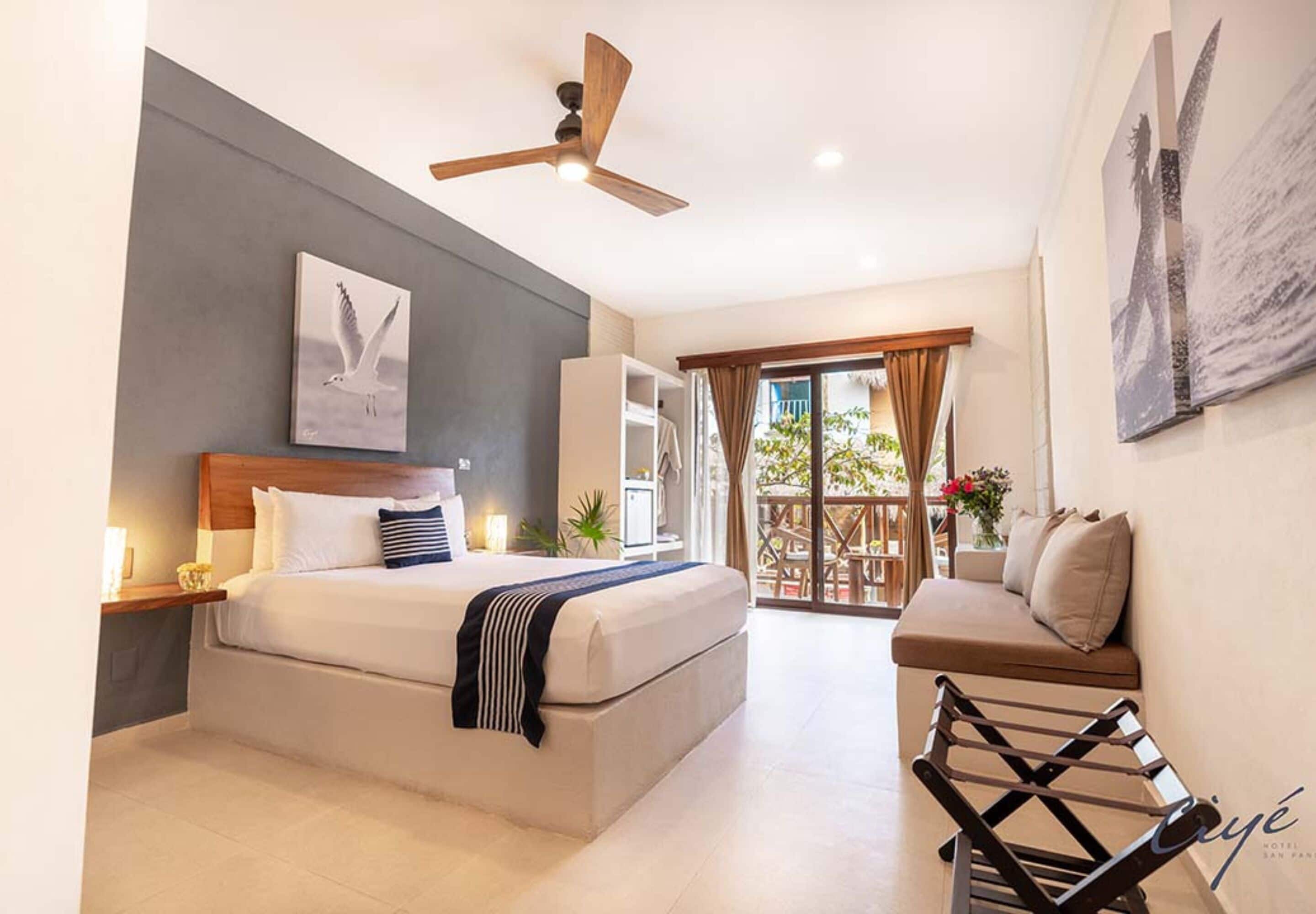 Basic Room | Minibar, in-room safe, individually decorated, individually furnished