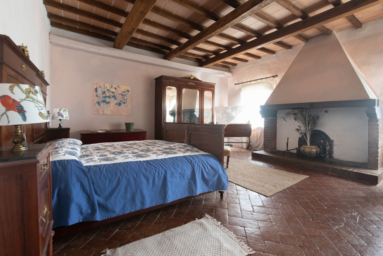 4 Schlafzimmer, Schreibtisch, Bügeleisen/Bügelbrett, WLAN