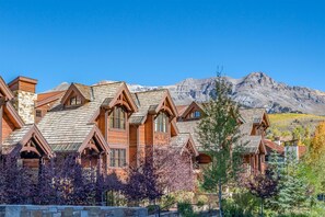 Exterior - High-end, ski-in/out townhouse with grill, private hot tub & views (Mountain Village)
