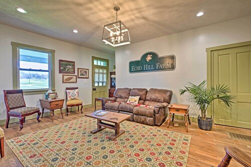 Renovated KY Farmhouse Retreat w/ Pasture Views!