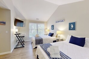 2 bedrooms, desk, iron/ironing board, Internet