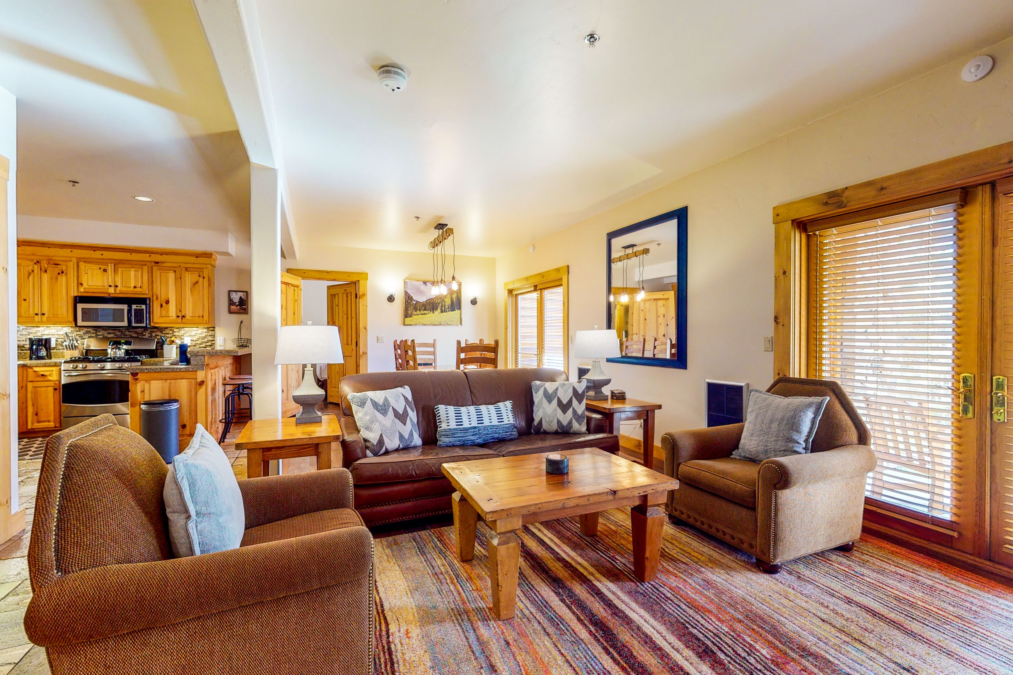Ski-in/out, dog-friendly condo with hot tub & heated pool