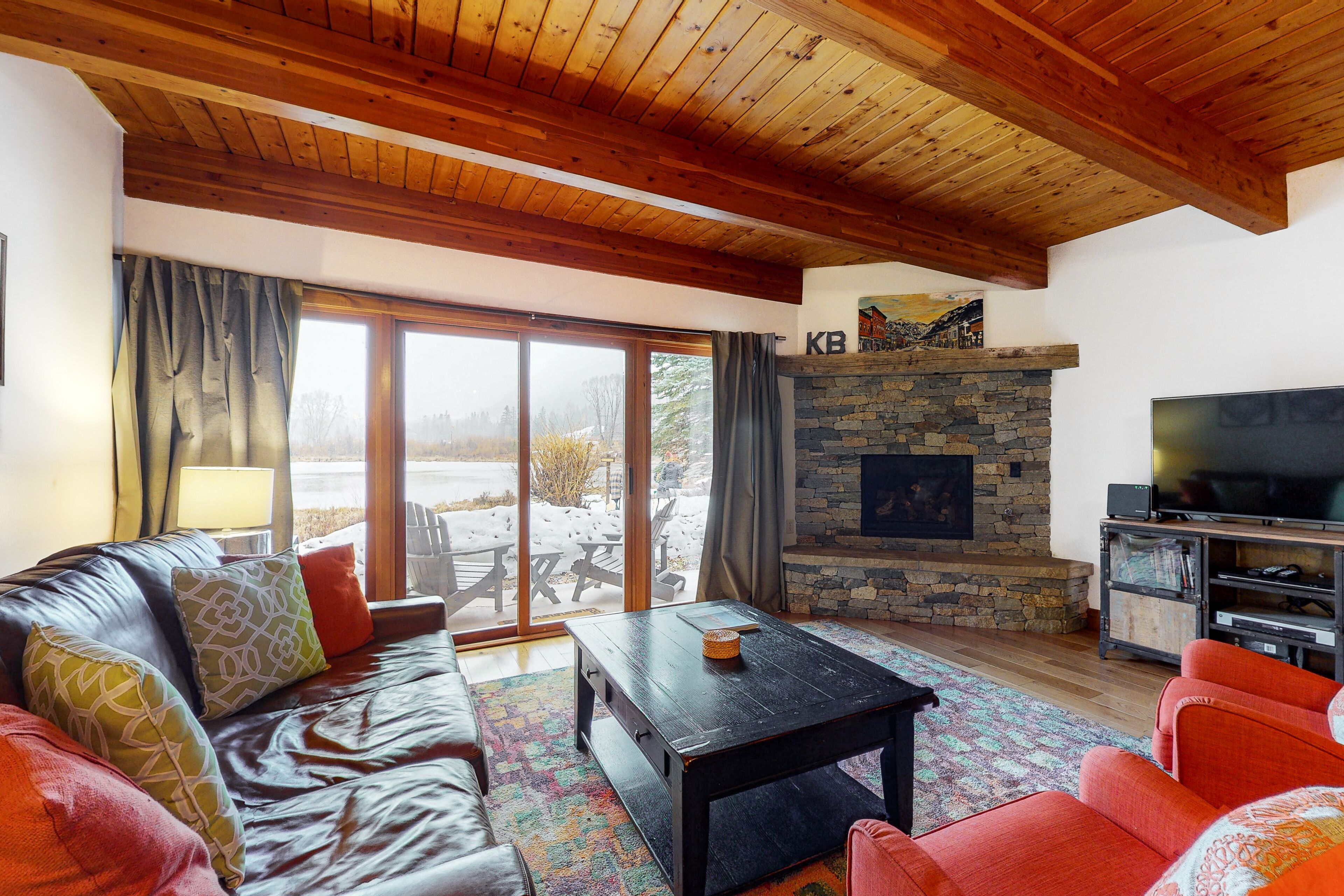 Mountain-view condo with hot tub & fireplace - walk to gondola/Main St