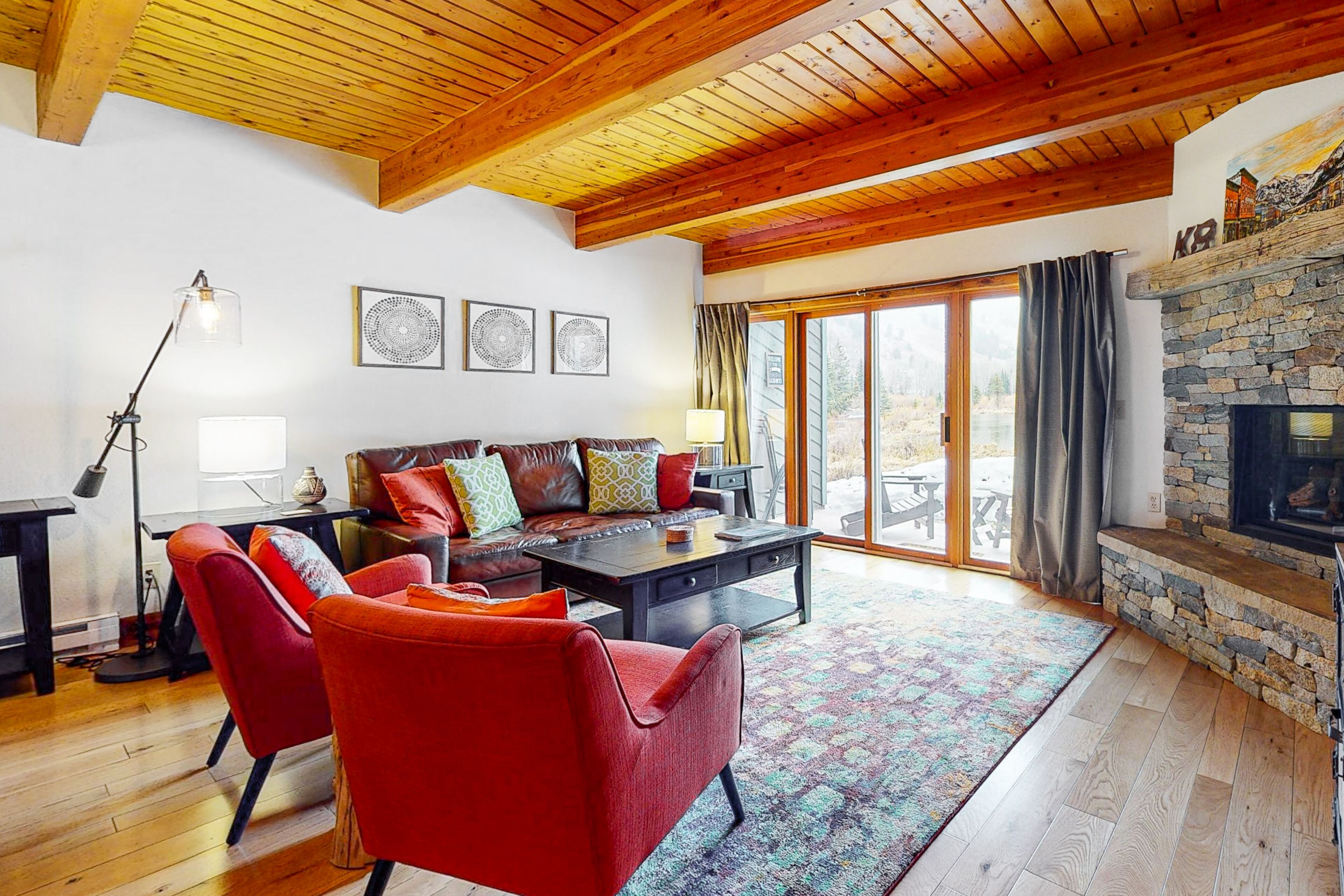 Mountain-view condo with hot tub & fireplace - walk to gondola/Main St