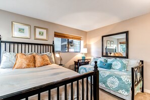 4 bedrooms, desk, iron/ironing board, travel cot